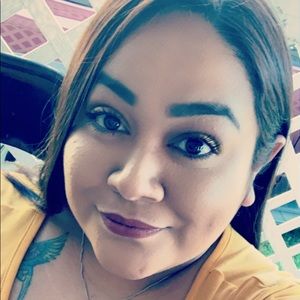 Meet your Posher, Priscilla